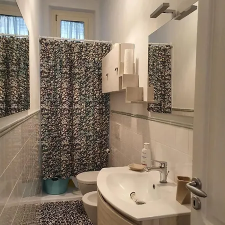 Casa Al Mare Con Parcheggio Interno E Giardino شقة تْشيفيتانوفا ماركي