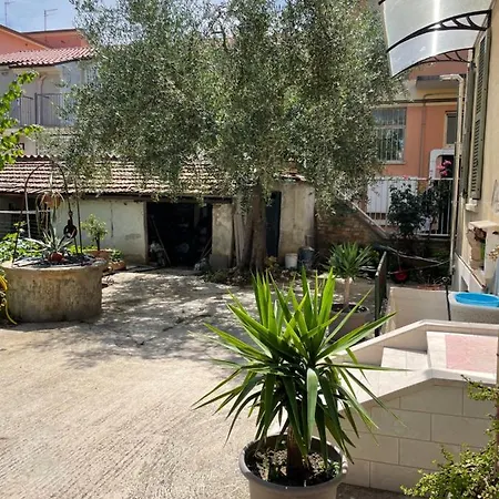 Casa Al Mare Con Parcheggio Interno E Giardino شقة *